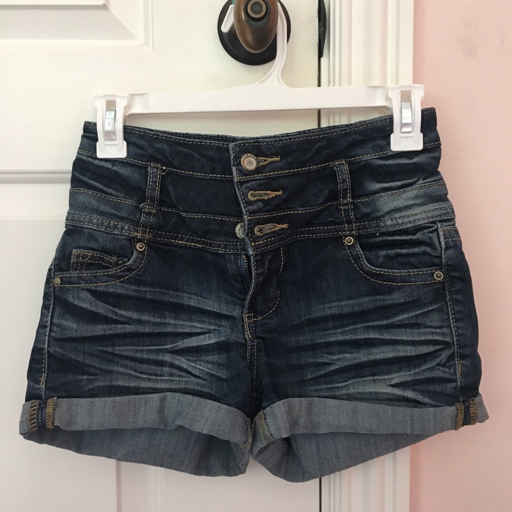 Multi button shorts